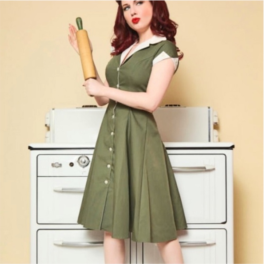 Heartbreaker/Heart of Haute Diner Dress Olive